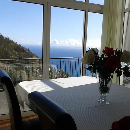 Madeira Liliana